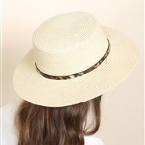 NWT PANAMA BRIM HAT WITH LEOPARD STRAP ACCENT - IVORY